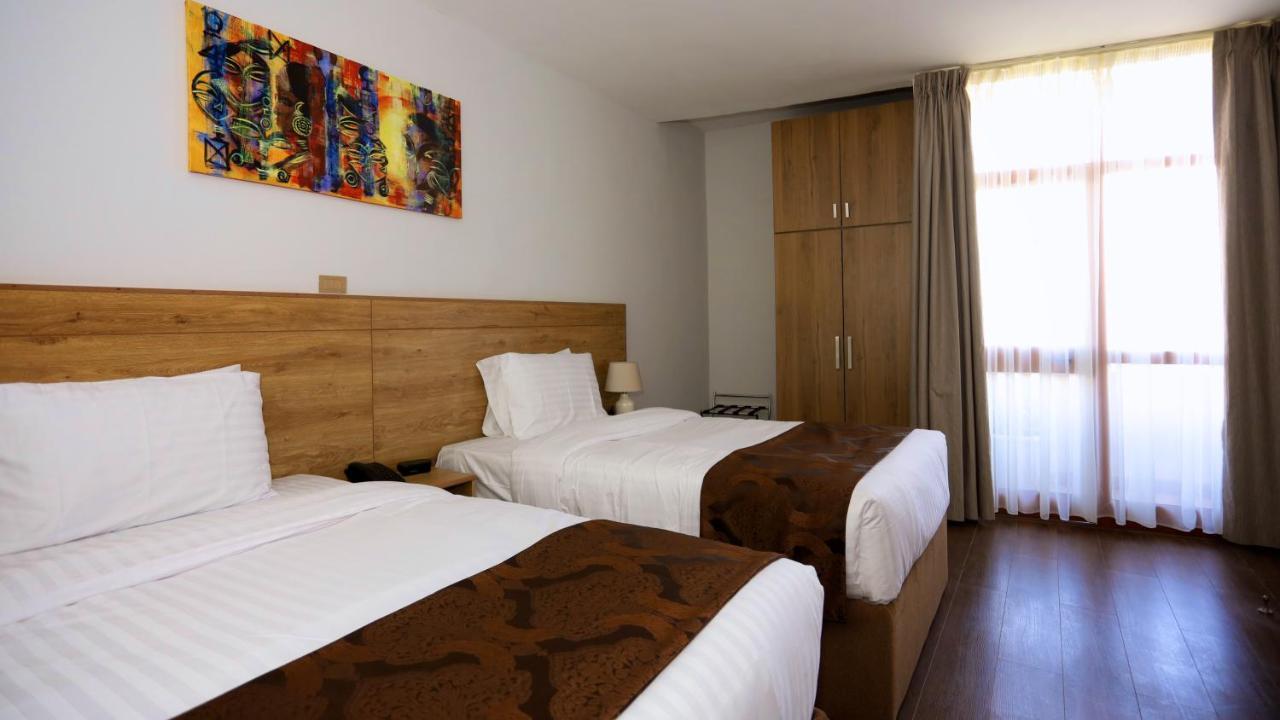 Black Horse Hotel Apartment Addis Ababa Exterior foto