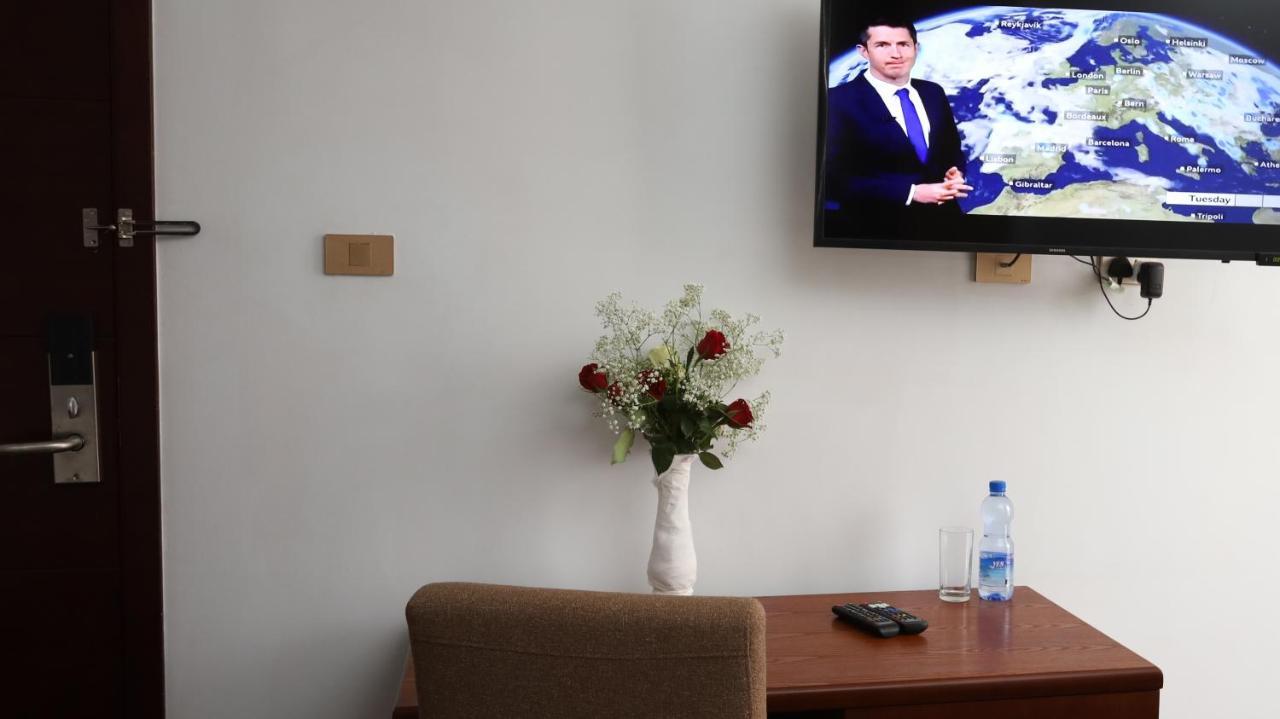 Black Horse Hotel Apartment Addis Ababa Exterior foto
