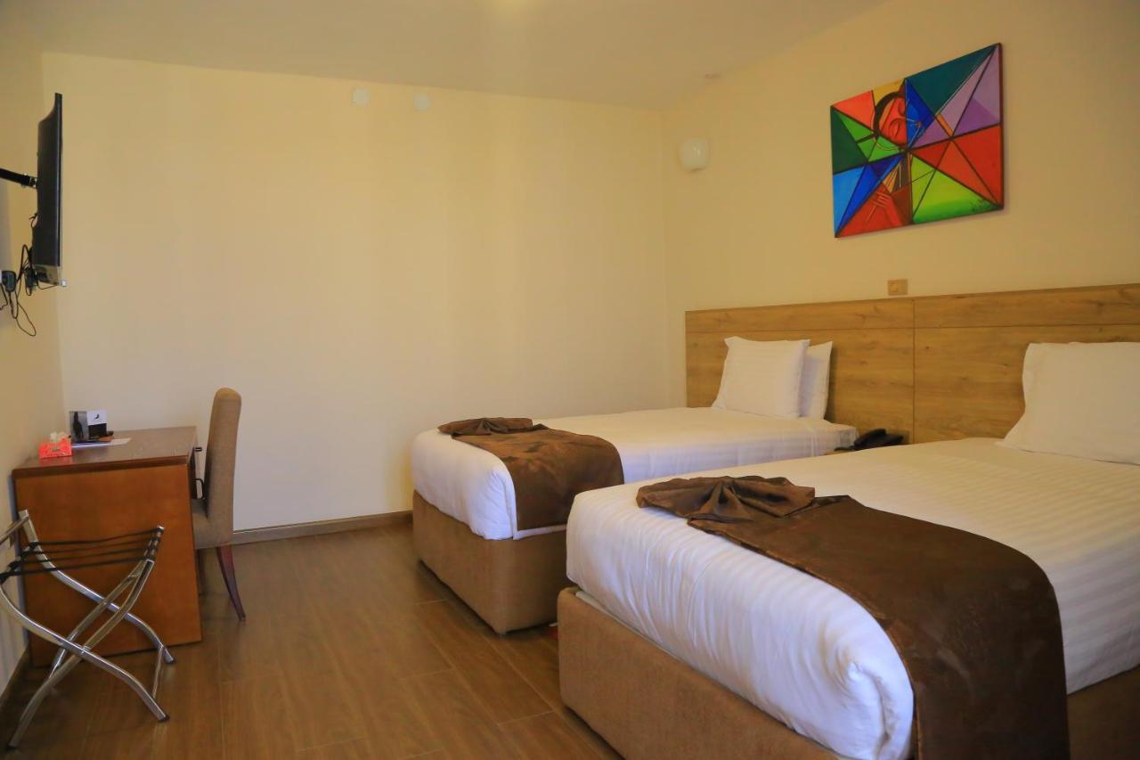 Black Horse Hotel Apartment Addis Ababa Exterior foto