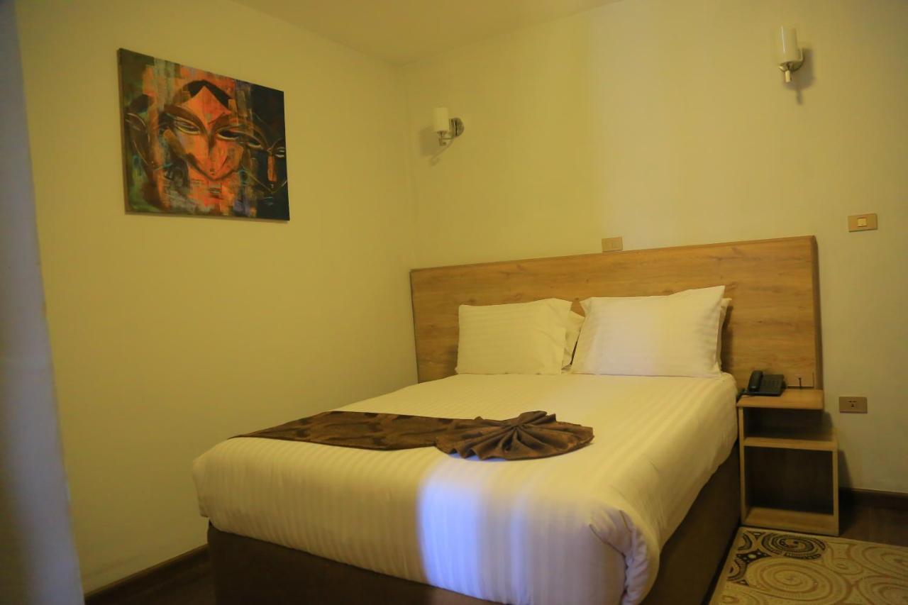 Black Horse Hotel Apartment Addis Ababa Exterior foto